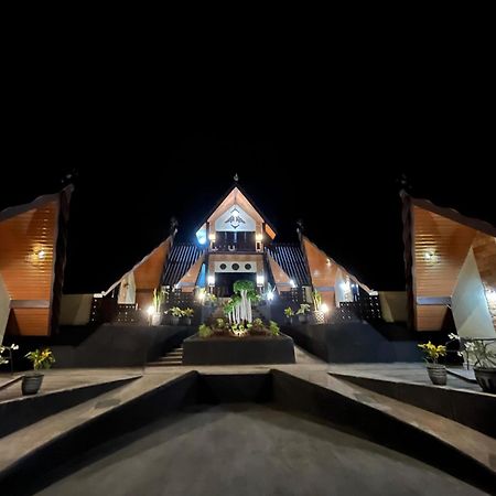 Gubuk Ndeso Bromo Apartamento Exterior foto