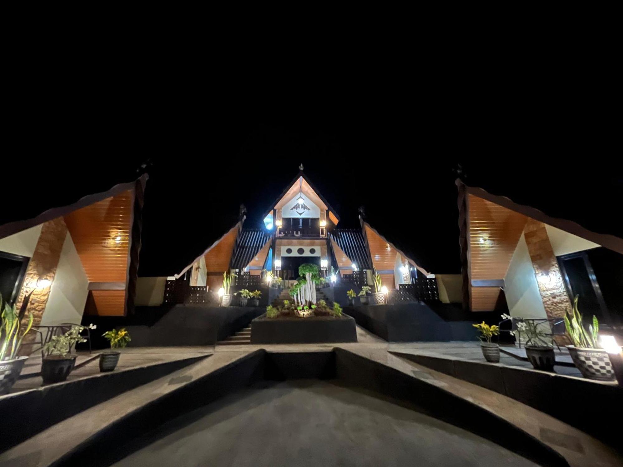 Gubuk Ndeso Bromo Apartamento Exterior foto